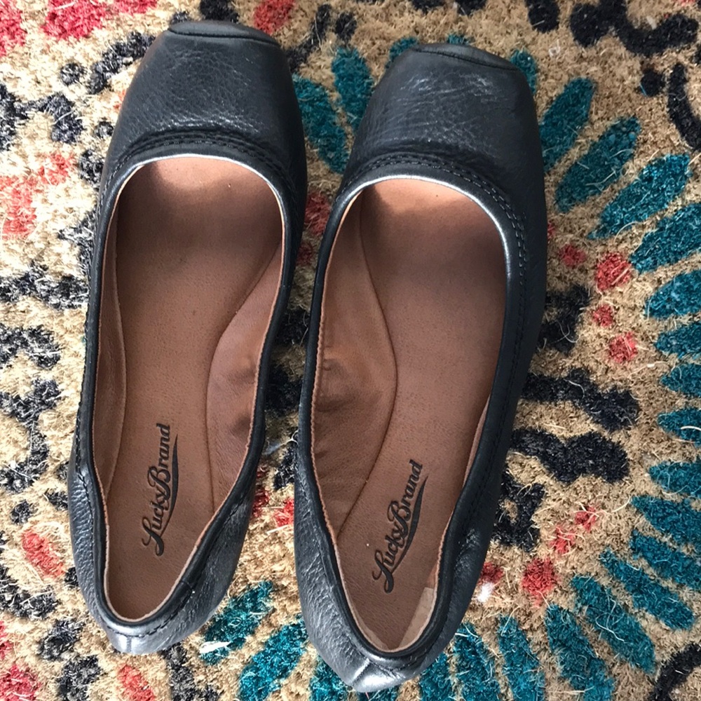 Lucky brand flats